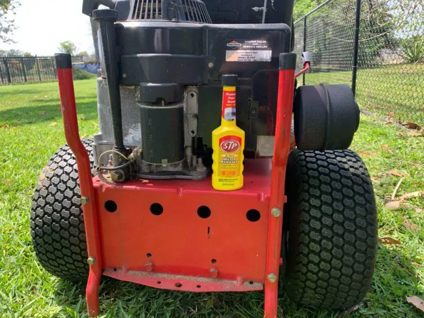 3 Best additives for removing water from your gas tank!